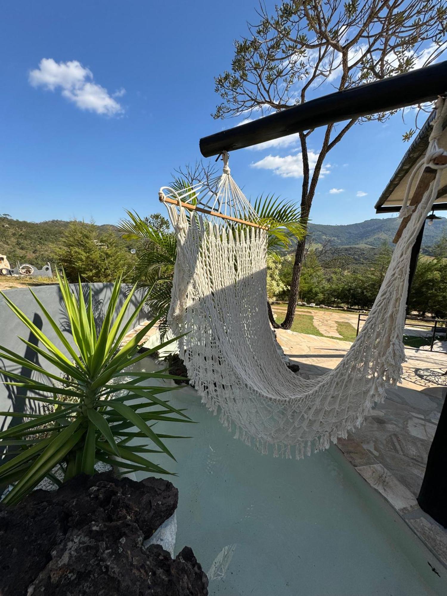 Pousada Chale Da Montanha Sao Thome Das Letras Eksteriør bilde